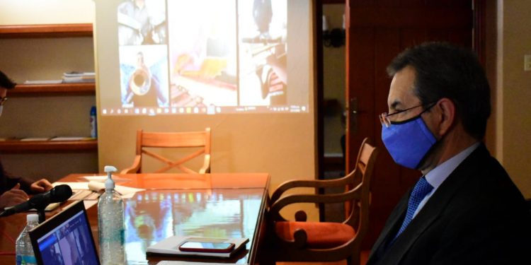 UNO DE LOS ASPECTOS MÁS ESTIMABLES DE LOS LIBROS DE TEXTO GRATUITOS ES QUE FORMAN PARTE DE LA MEMORIA HISTÓRICA Y DE UN SENTIMIENTO DE IDENTIDAD COMPARTIDA: ESTEBAN MOCTEZUMA BARRAGÁN