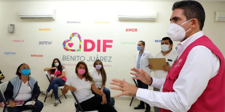 RECONOCE FLAVIO CARLOS ROSADO CAPACITACIÓN CONTÍNUA DE SERVIDORES PÚBLICOS DE DIF BJ