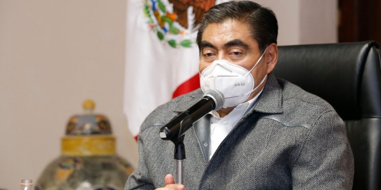 AVANZA LEY PARA DIGITALIZAR, EFICIENTAR Y ACERCAR AL GOBIERNO DE PUEBLA: MIGUEL BARBOSA