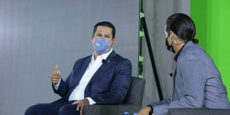 SE ESTABLECE EN SAN MIGUEL DE ALLENDE LA PRIMERA GALERÍA FÍSICA DE NOVICA EN EL MUNDO