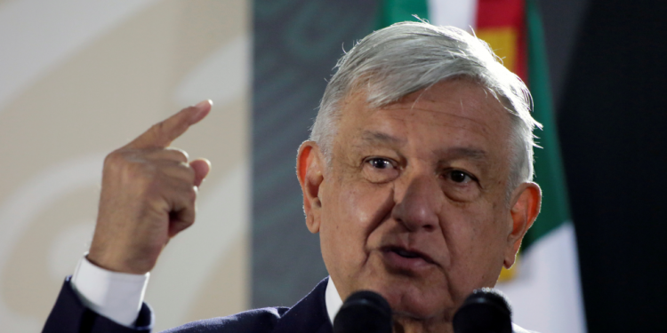 AMLO REBATE A BLOOMBERG CON DATOS DE CRECIMIENTO ECONÓMICO