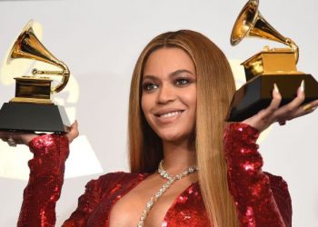 BEYONCÉ Y TAYLOR SWIFT, EN DUELO ANTE LOS GRAMMY CON NOMINACIÓN DE BAD BUNNY