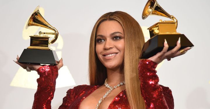 BEYONCÉ Y TAYLOR SWIFT, EN DUELO ANTE LOS GRAMMY CON NOMINACIÓN DE BAD BUNNY