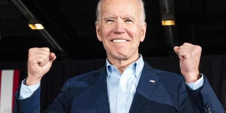 BIDEN LIDERA EL CONTEO EN CUATRO ESTADOS CLAVE