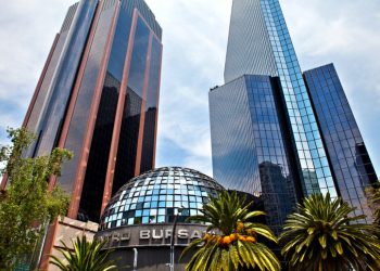 BOLSA MEXICANA CAE 1,74 % TRAS UNA SEMANA DE PÉRDIDAS MODERADAS