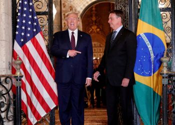 BOLSONARO DICE QUE TRUMP «NO ES LA PERSONA MÁS IMPORTANTE DEL MUNDO»
