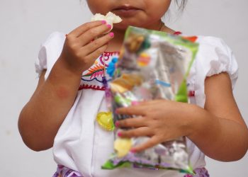 EL PT LLAMA A REGULAR LOS ALIMENTOS