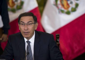 EL EXPRESIDENTE VIZCARRA EVALÚA POSTULARSE AL CONGRESO DE PERÚ