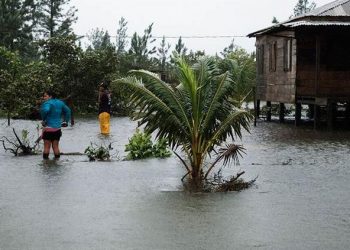 ETA SE DEBILITA A TORMENTA TROPICAL PERO SIGUE SOBRE CENTROAMÉRICA