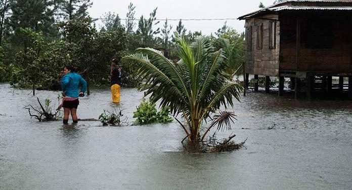 ETA SE DEBILITA A TORMENTA TROPICAL PERO SIGUE SOBRE CENTROAMÉRICA