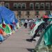 FRENTE OPOSITOR LEVANTA EL CAMPAMENTO DELANTE DEL PALACIO NACIONAL DE MÉXICO