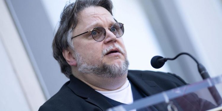 GUILLERMO DEL TORO: «VIVIMOS MOMENTOS DE DEVASTACIÓN Y DIVISIÓN EN EL MUNDO»