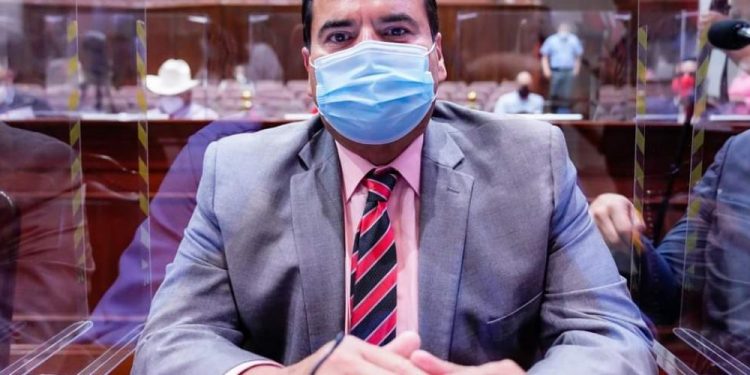 NOMBRAN A ELENO FLORES COORDINADOR DEL GRUPO PARLAMENTARIO DEL PT EN CONGRESO DE SINALOA