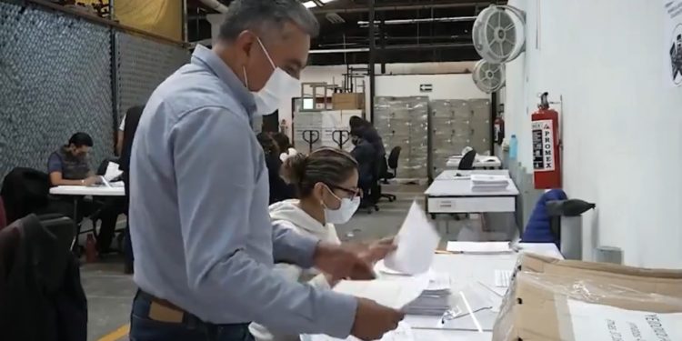 HASTA LOS MUERTOS VOTARON PARA ENJUICIAR A EX PRESIDENTES DE MÉXICO: INE