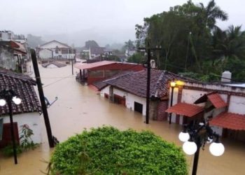 INUNDACIONES SEVERAS SUFRE TAPIJULAPA, PUEBLO MÁGICO DE TABASCO
