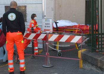 ITALIA REGISTRA 853 MUERTOS POR COVID EL ÚLTIMO DÍA, PEOR CIFRA DESDE MARZO