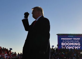LA CAMPAÑA DE TRUMP PIDE UN RECUENTO PARCIAL EN EL ESTADO CLAVE DE WISCONSIN