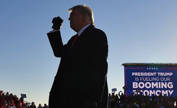 LA CAMPAÑA DE TRUMP PIDE UN RECUENTO PARCIAL EN EL ESTADO CLAVE DE WISCONSIN