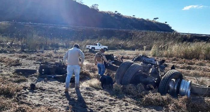 LA EXPLOSIÓN DE UN CAMIÓN CISTERNA DE GAS DEJA 13 MUERTOS EN NAYARIT