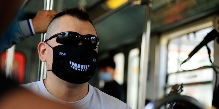 LÓPEZ OBRADOR DICE QUE NO SE SABE «A CIENCIA CIERTA» SI SIRVE EL CUBREBOCAS