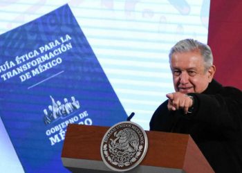LÓPEZ OBRADOR PRESENTA UNA GUÍA ÉTICA PARA «FORTALECER» LOS VALORES EN MÉXICO
