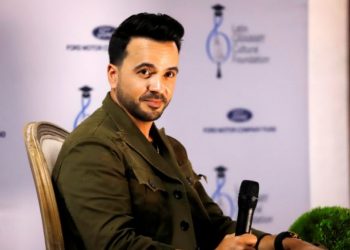 LUIS FONSI VUELVE AL PRIMER LUGAR DE LA RADIO DE PUERTO RICO CON «PERFECTA»