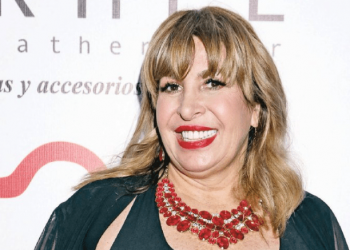 MAGDA RODRÍGUEZ RECIBE UN CENTENAR DE FLORES EN SU ÚLTIMO ADIÓS