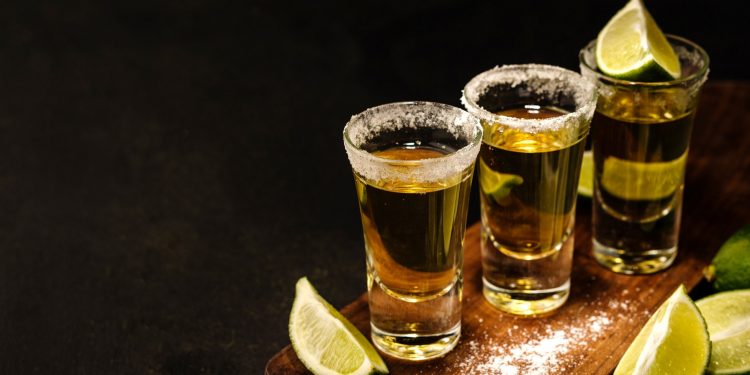 MÉXICO ANUNCIA PLAN DE «ENÉRGICA DEFENSA» DEL TEQUILA EN EUROPA