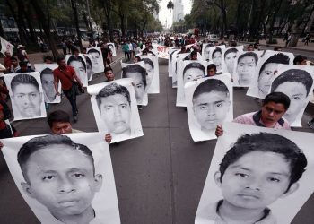 MÉXICO DETIENE A PRIMER MILITAR POR LA DESAPARICIÓN DE LOS 43 DE AYOTZINAPA