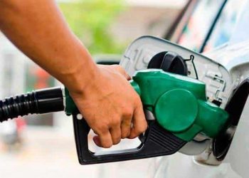 MÉXICO REDUCE IMPUESTOS Y PRECIOS DE LA GASOLINA EN LA FRONTERA CON GUATEMALA