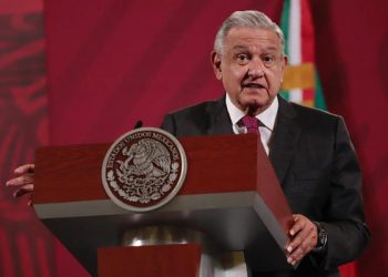 «NO SE BAJARÁN IMPUESTOS», ASEGURA AMLO
