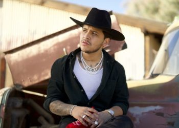 NODAL SUPERA LOS MIL MILLONES DE REPRODUCCIONES EN YOUTUBE CON «ADIOS AMOR»