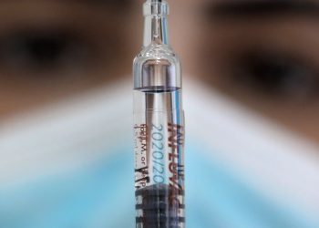 PFIZER PEDIRÁ AUTORIZAR SU VACUNA CONTRA LA COVID-19 EN DÍAS