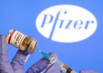 PFIZER SOLICITA ESTE VIERNES UNA AUTORIZACIÓN PARA SU VACUNA CONTRA LA COVID-19