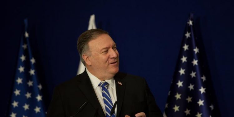 POMPEO REPASA LAS RELACIONES CON EMIRATOS TRAS ACUERDO POR VENTA DE ARMAMENTO