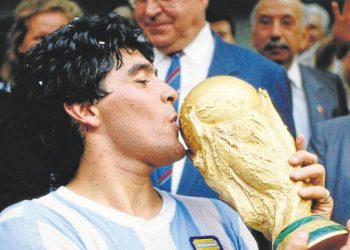 SEIS HECHOS HISTÓRICOS EN LA VIDA DE MARADONA