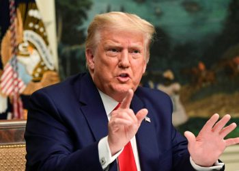 TRUMP INSINUA QUE DEJARÁ EL CARGO, SI EL COLEGIO ELECTORAL VOTA POR BIDEN