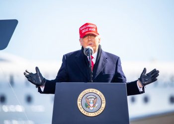 TRUMP SE MUESTRA CONFIADO EN LA VICTORIA EN MEDIO DE LA JORNADA ELECTORAL