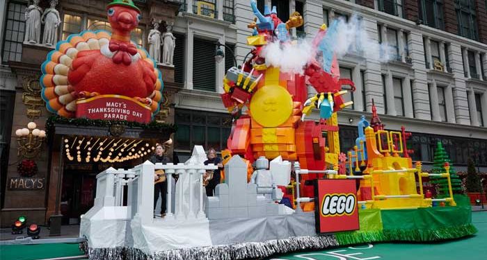 UN ATÍPICO DESFILE DE ACCIÓN DE GRACIAS RECORRE NUEVA YORK PESE A LA PANDEMIA