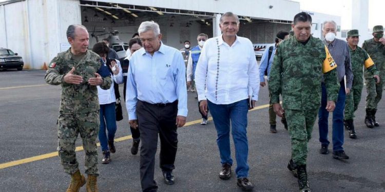 LLEGA AMLO A TABASCO PARA VER SITUACIÓN DE INUNDACIONES