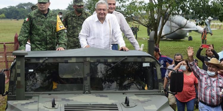 GOBIERNO DE MÉXICO ATIENDE A MÁS DE 238 MIL PERSONAS AFECTADAS POR INUNDACIONES EN TABASCO: CNPC