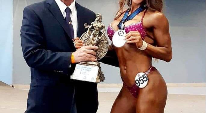 CANCUNENSE ERIKA ROJAS SE LLEVA PRIMER LUGAR EN CATEGORÍA ABSOLUTA EN EL NACIONAL DE FITNESS