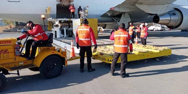 LLEGAN A MÉXICO DOS CARGAMENTOS MÁS DE VACUNAS PFIZER-BIONTECH CONTRACOVID-19