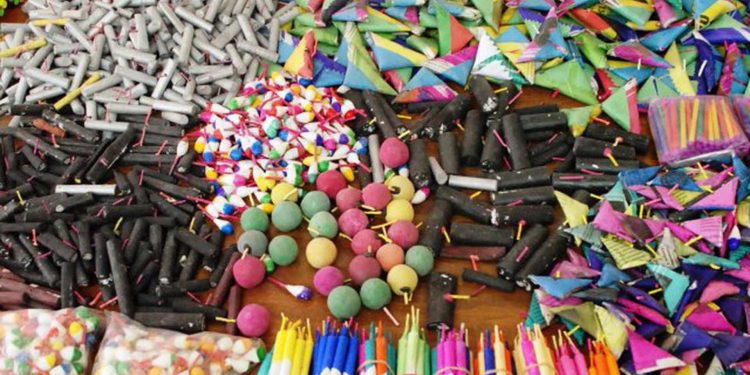 REDES SOCIALES DESCONTROLAN LA VENTA DE PIROTECNIA SIN PERMISOS