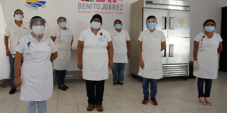 ENTREGA DIF MUNICIPAL MÁS DE 15 MIL RACIONES DE COMIDA