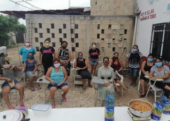 LLEVA REGIDORA BÁRBARA DELGADO APOYO ALIMENTARIO A FAMILIAS DE PLAYA DEL CARMEN