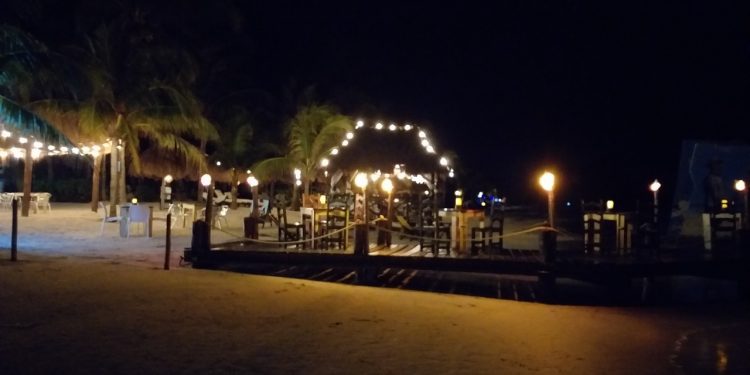 HOLBOX, DESTINO PREFERIDO POR EUROPEOS Y NACIONALES QUE AMAN EL ECOTURISMO