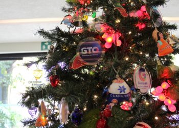 LA GRANDEZA DE GUANAJUATO EN EL ÁRBOL DE NAVIDAD DEL PAPALOTE MUSEO DEL NIÑO