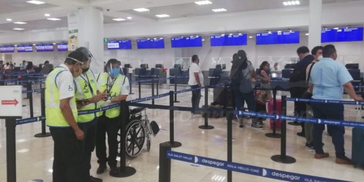 REGISTRA AEROPUERTO DE CANCÚN 352 OPERACIONES