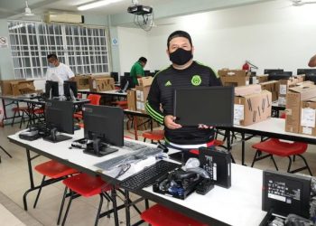 SE REHABILITA EL LABORATORIO DE CÓMPUTO DEL CONALEP DE CARRILLO PUERTO